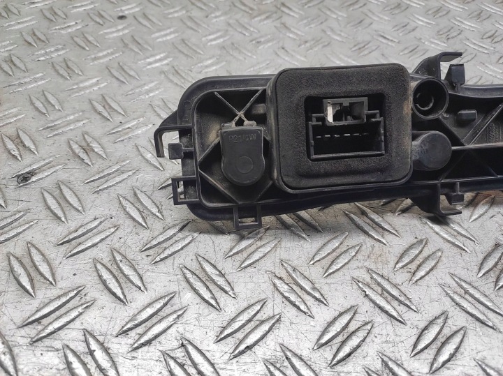 DOUILLE D'AMPOULE ARRIÈRE CITROEN NEMO 132050