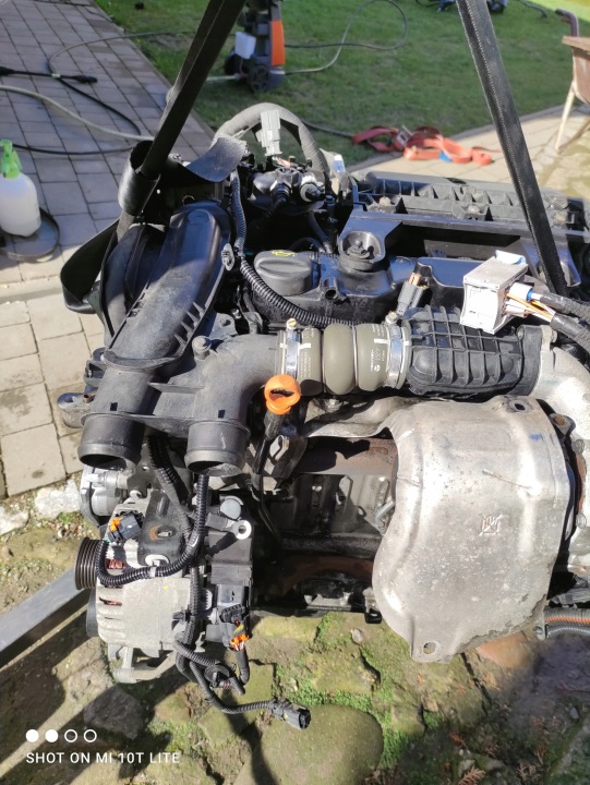 MOTEUR COMPLET PEUGEOT 5008 II 1.6 HDI 10JBHA