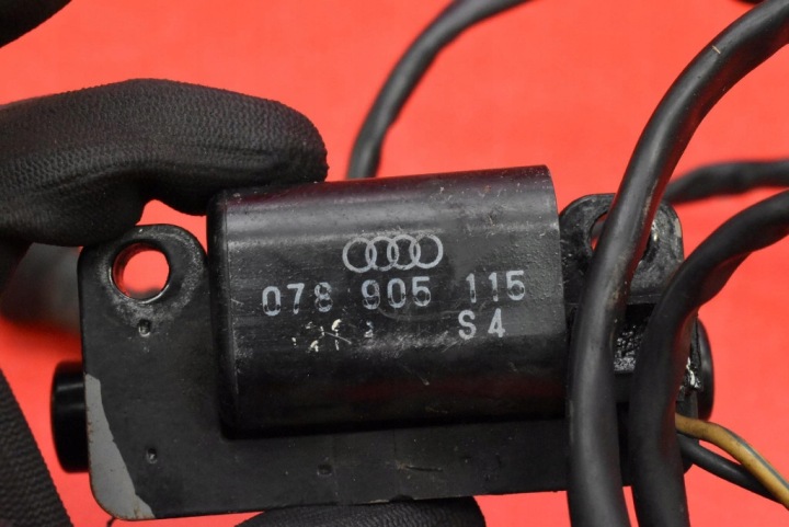 BOBINE ALLUMAGE 078905115 AUDI A6 C4 2.6 V6 150 KM 94-97