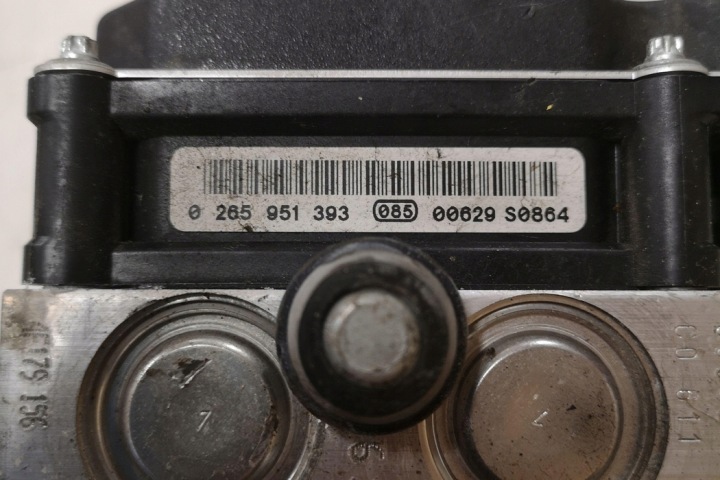 POMPE ABS CITROËN C5 II BREAK (RE_) 9666542880 2.0L DIESEL 2010