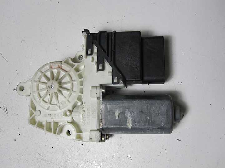 PETIT MOTEUR VITRES VOLKSWAGEN OE 101439200