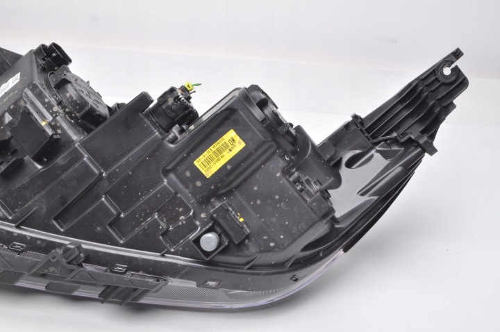 SSANGYONG TIVOLI LIFT PHARE DROITE AVANT ANGLAIS 23R ZGM92-160080