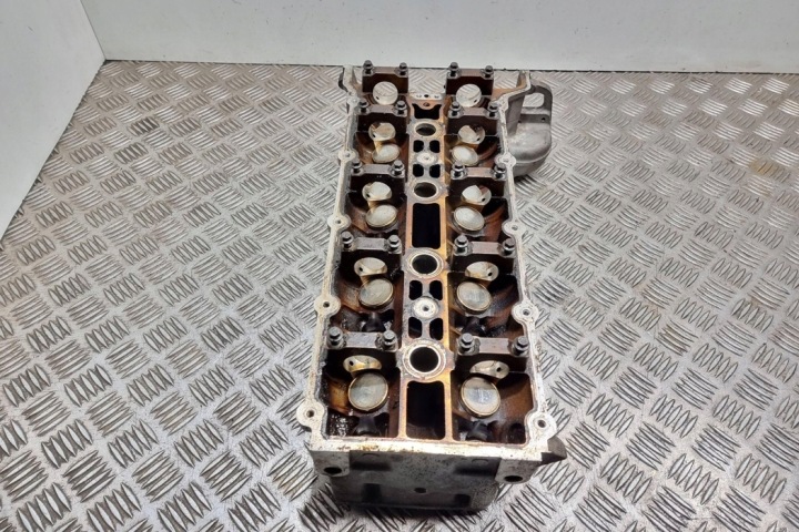 CULASSE MOTEUR JAGUAR XJ (X308) XR836C064AD 3.2L GASOLINE 174KW 2000