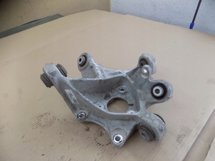 ROTULE DE DIRECTION DROIT ARRIÈRE TESLA 3 1044416-00-G ORIGINAL