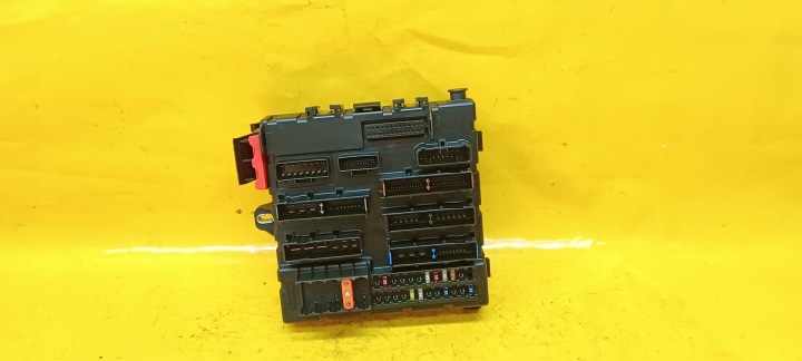 MODULE FUSIBLE VECTRA C 1,8B 13170893 02-05R