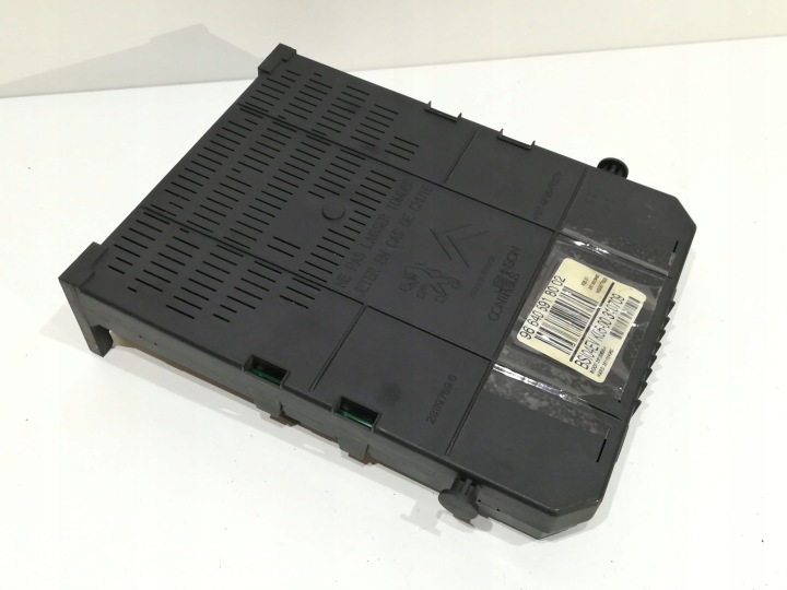 MODULE BOÎTE CONTRÔLEUR FUSIBLE PEUGEOT 308 1.6HDI 966405918002