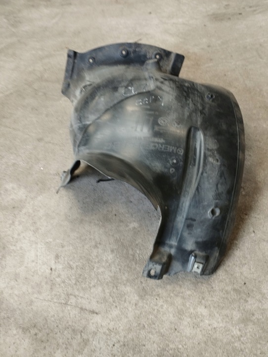 MERCEDES A35 W177 AMG PASSAGE DE ROUE GAUCHE AVANT A2476906500