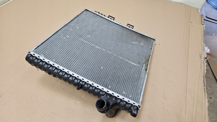 RADIATEUR EAU GAUCHE PORSCHE 911 992 992121251