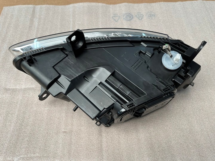 AUDI A6 C6 LIFT PHARE GAUCHE AVANT BI-XENON LED ROTATIF 4F0941029BT NEUF OEM