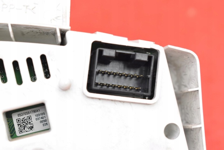 COMPTEUR TABLEAU DE BORD EUROPE P56054010AG JEEP GRAND CHEROKEE 3 III WK 3.7 V6 210 KM