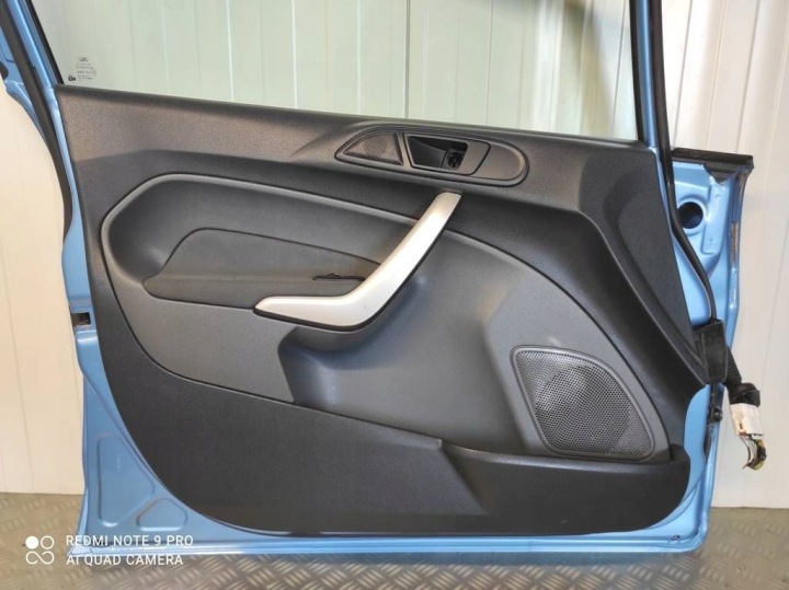PORTES AVANT GAUCHE AVANT FORD FIESTA MK7 5 PORTES 2008-2017 COULEUR 99