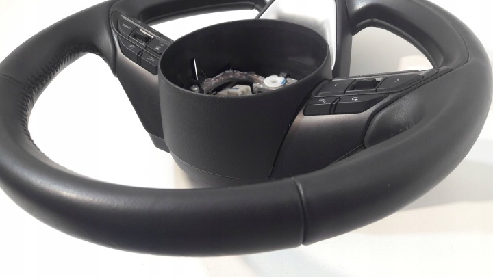 TOYOTA YARIS IV VOLANT CUIR 2020 6436038 (L87)
