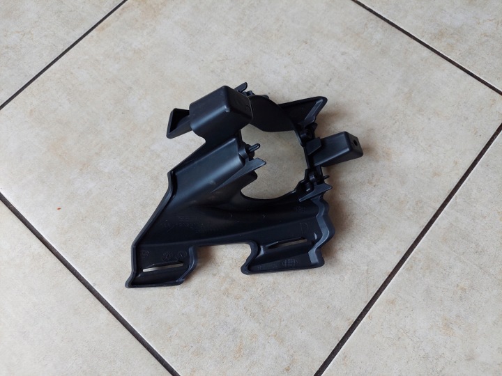 FIXATION CHÂSSIS HALOGÈNE MERCEDES CITAN