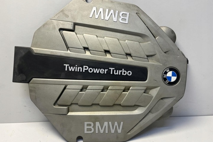 SUPÉRIEURE PROTECTION MOTEUR BMW X5 (E70) 7577456 4.4L GASOLINE 300KW 2011