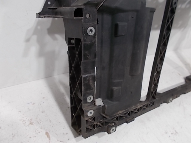 FORD FIESTA MK7 07-12 RENFORCEMENT PANNEAU AVANT ORIGINE