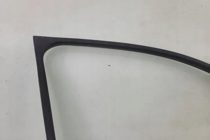 MOULURE DÉCORATIVE FLANC AVANT DROITS PORTES BMW X1 (E84) 2990590 2.0L