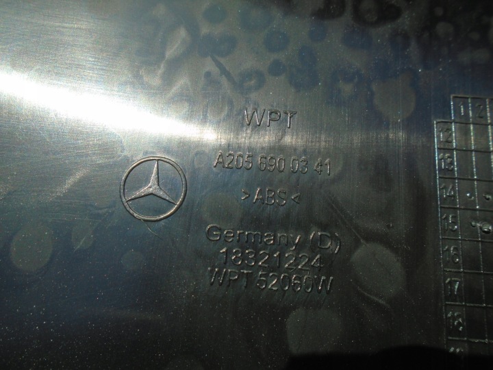 MERCEDES W205 COLLECTEUR COUVERCLES DE COFFRE PLAQUE GARNITURE ARRIÈRE