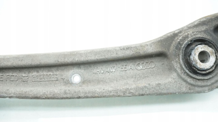 BRAS DE SUSPENSION GAUCHE AVANT AVANT AUDI A8 D4 4H0407155A