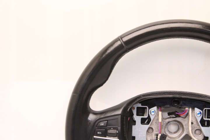 BMW 5 F10 F11 10R- VOLANT CUIR MULTIFONCTION MODULE
