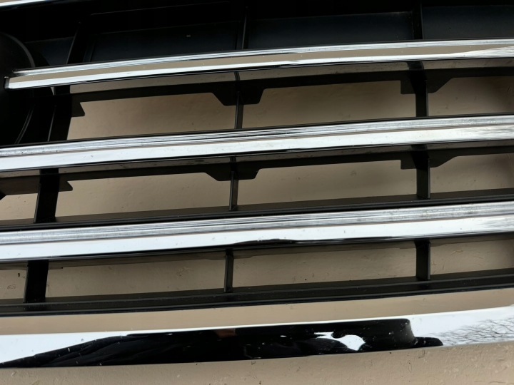 VOLKSWAGEN TOUAREG 3 III 18-23R GRILLE CALANDRE PARE-CHOCS AVANT 760853696