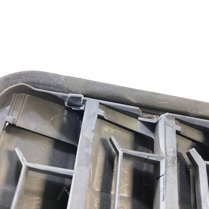 FORD EXPLORER VI 2020 DROITE GRILLE VENTILATION SOUS ZDERZAKIEM TYLNYM