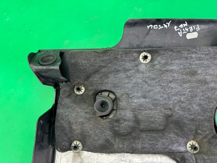 PROTECTION COUVERCLE MOTEUR SUPÉRIEURE AV2Q-6N041-B FORD FIESTA MK7 VII 1.4 TDCI 08-