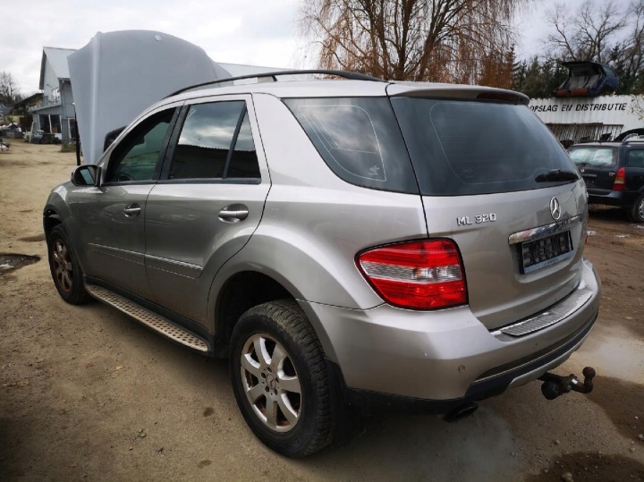MERCEDES-BENZ ML-CLASS COLLECTEUR ADMISSION 2006 3.0L LF00052