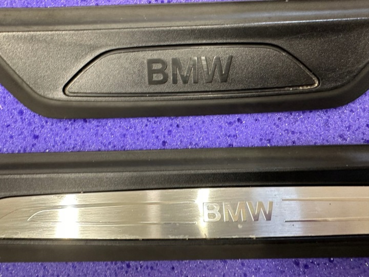 MOULURE REVÊTEMENT SEUIL BMW X1 F48 LIFT ORIGINAL ENSEMBLE