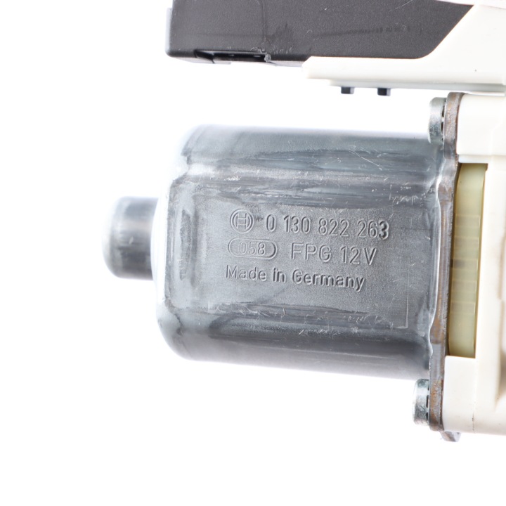 AUDI A3 8P PETIT MOTEUR ÉLÉVATEUR RÉGULATEUR VITRES DROIT ARRIÈRE 8P4959802F