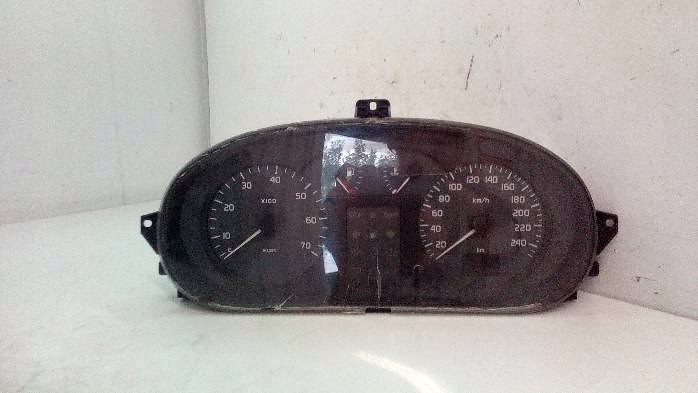 COMPTEUR RENAULT SCENIC I 1,9 DCI 8200/071/811