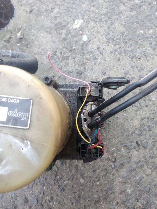 POMPE AMPLIFICATEUR MAZDA 3 II BK BL