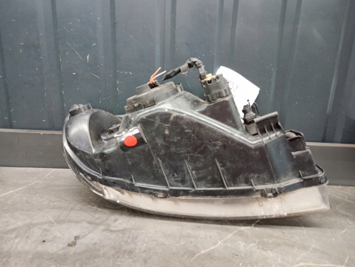 92101-170 PROJECTEUR GAUCHE HYUNDAI MATRIX