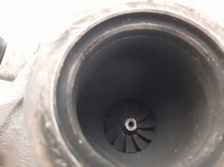BMW 1 E82 E88 2008 TURBINE