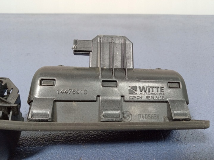 BMW 2 F44 F40 G20 BOUTON MICROCONTACT COUVERCLES DE COFFRE 7405634