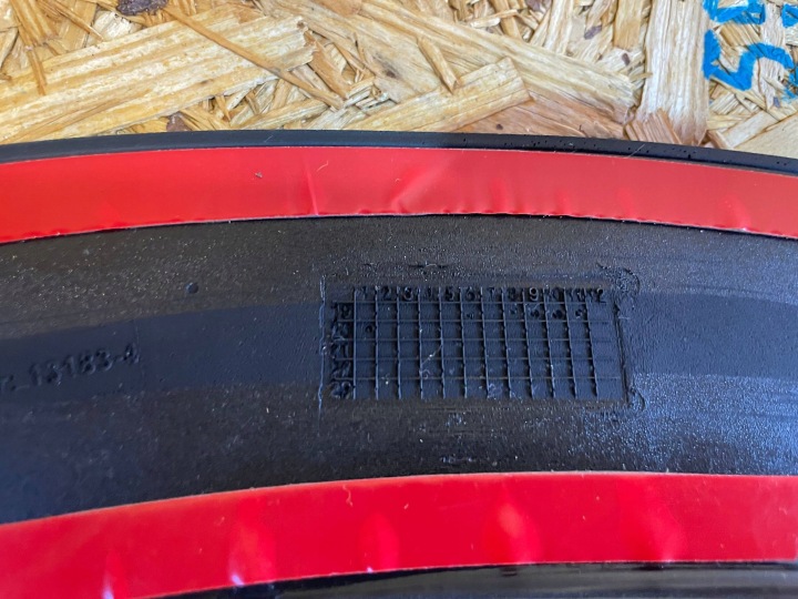 SUZUKI CELERIO 14-19 MOULURE REVÊTEMENT SUR AILE GAUCHE AVANT AVANT