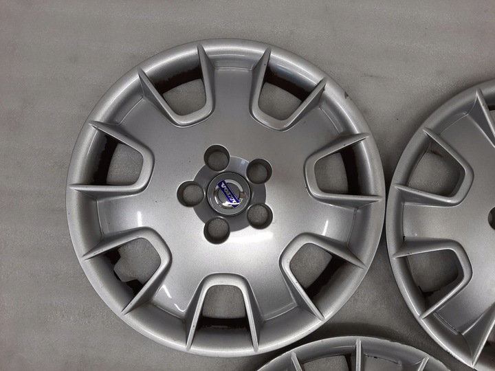 TAPACUBOS 16'' VOLVO V50 S60 V70 XC70 30683237 