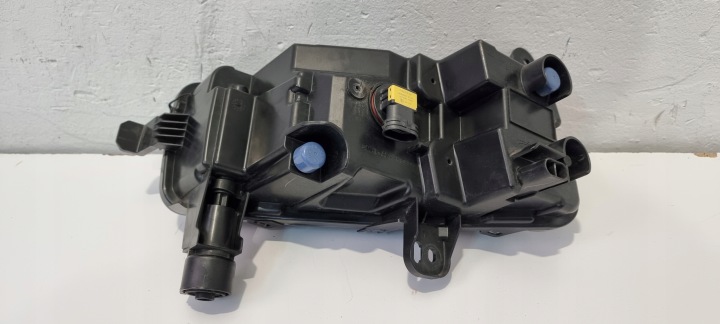 PHARES ANTIBROUILLARD DROIT VOLKSWAGEN POLO VI 2G0 17-20
