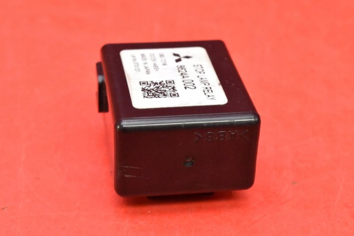 CONTRÔLEUR MODULE FEUX PIED 8624A002 MITSUBISHI ASX 1 I 10-12