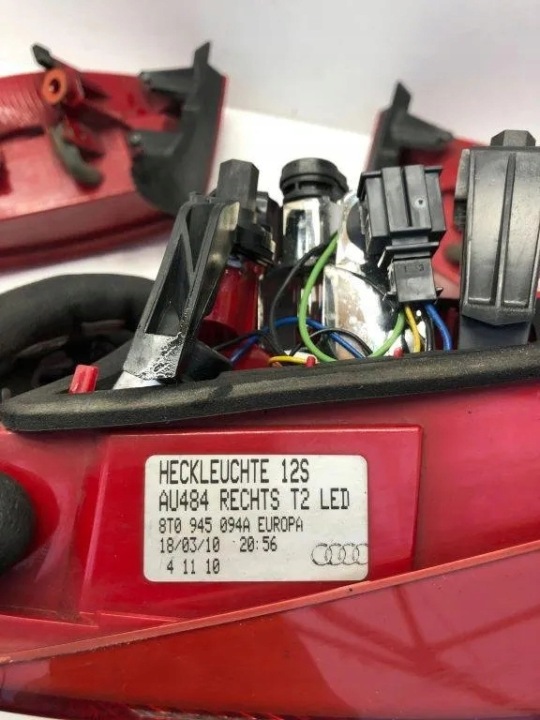 ENSEMBLE PHARE ARRIÈRE AUDI A5 SPORTBACK (8TA) 8T8945095D 3.0L DIESEL 176KW