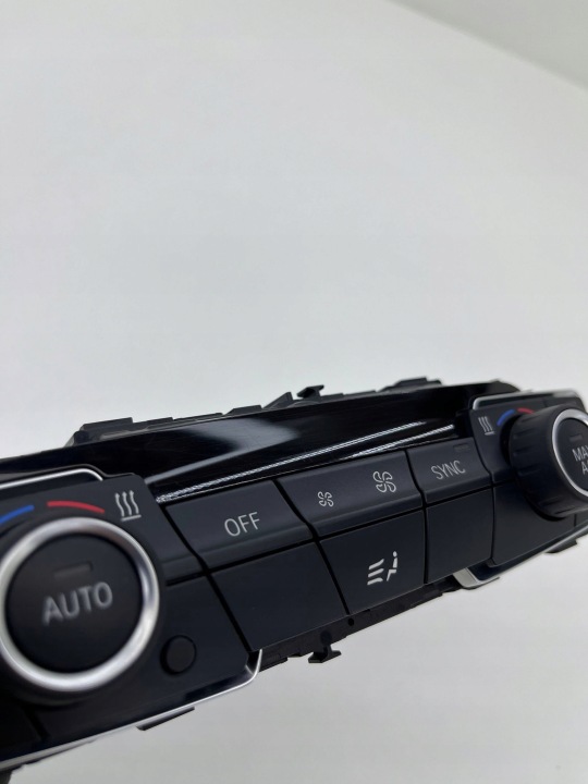 BMW 2 F45 PANNEAU CLIMATISATION 9471101