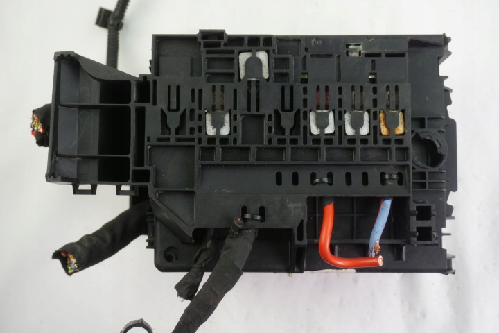 BOÎTE FUSIBLES FORD TRANSIT CONNECT KT1T-14D068-DB KT1T-14A094-AC