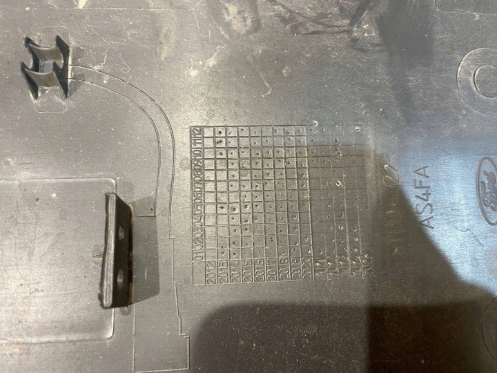 FORD TRANSIT MK8 VIII (MK6 VI) 13- MOULURE REVÊTEMENT SUR AILE GAUCHE ARRIÈRE