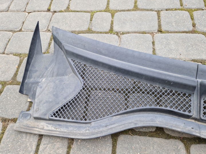 DOUBLURE DE PASSAGE DE ROUE MERCEDES B-KLASA W246 1.5 CDI