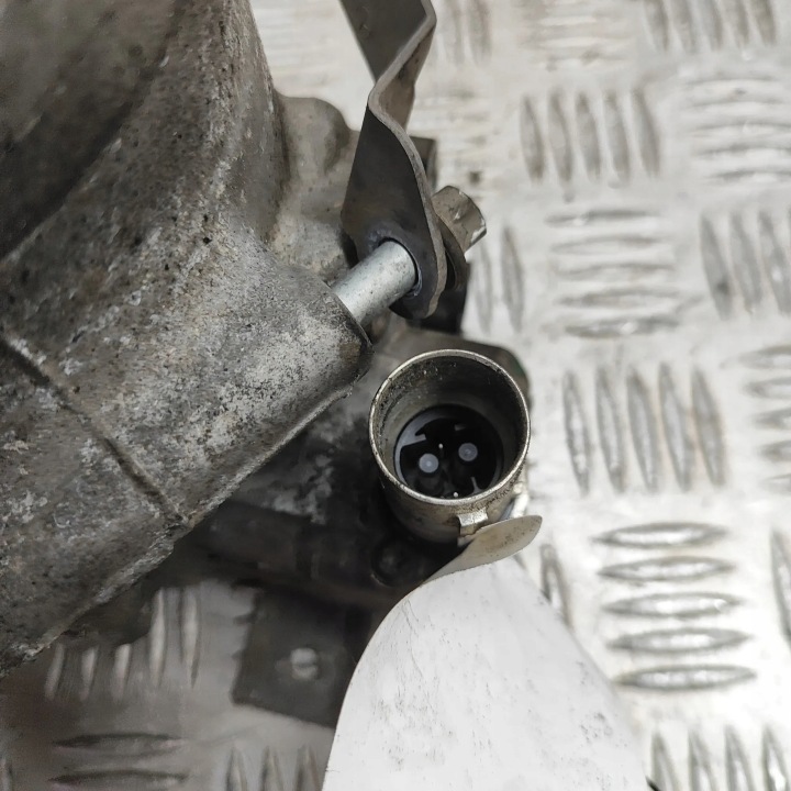 COMPRESSEUR DE CLIMATISATION MERCEDES W205 2.0 CGI H