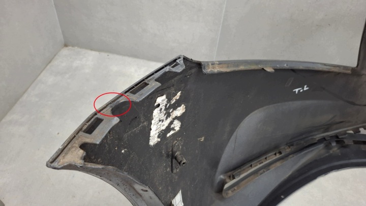 PARE-CHOCS AVANT AVANT VOLVO V40 2 II 12-16
