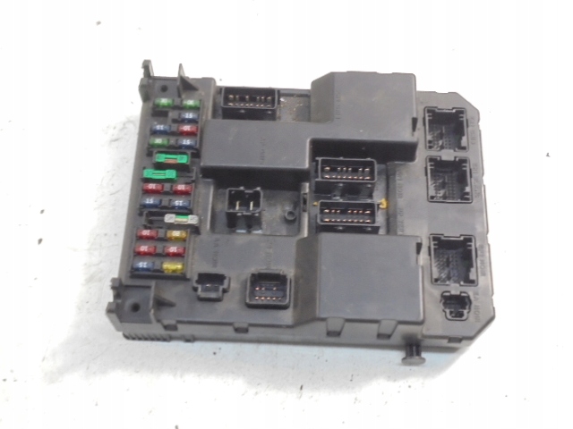 PEUGEOT 307 BOÎTE FUSIBLES MODULE FUSIBLE J04-00 9651197680A 9651196980A