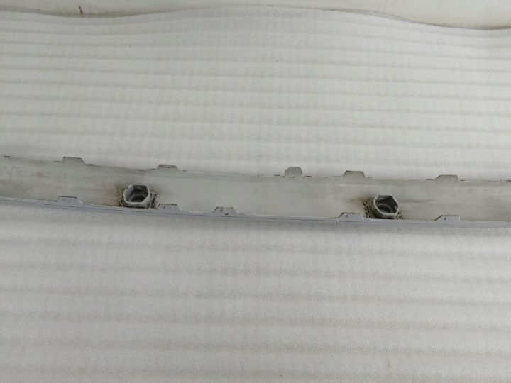 MERCEDES C-KLASA W203 BERLINE MOULURE PARE-CHOCS ARRIÈRE