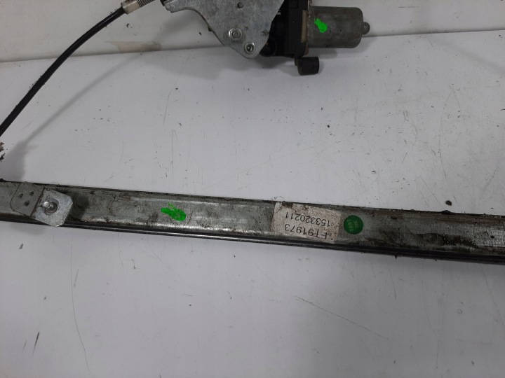 IVECO DAILY III LIFT 29L12 05R ÉLÉVATEUR VITRES CONDUCTEUR GAUCHE AVANT FT91973