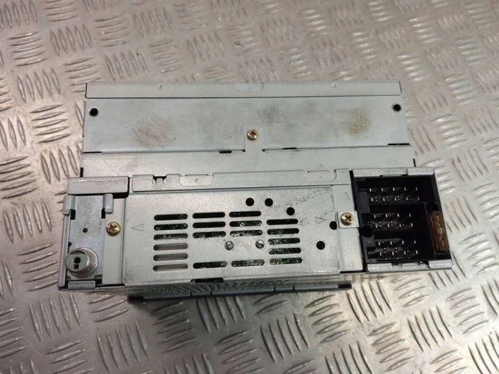 RADIO AVEC NAVIGATION SAAB 9-5 (YS3E) 5038120 2.3L GASOLINE 184KW 2003