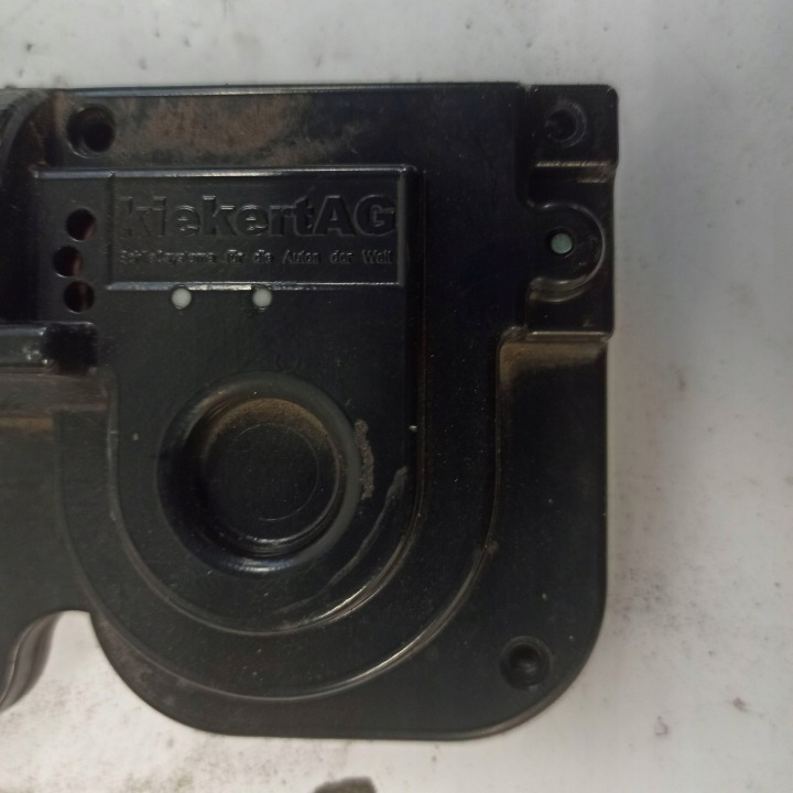 VOLKSWAGEN TOUAREG I SERRURE COUVERCLES DE COFFRE COUVERCLES DE COFFRE 7L0827511
